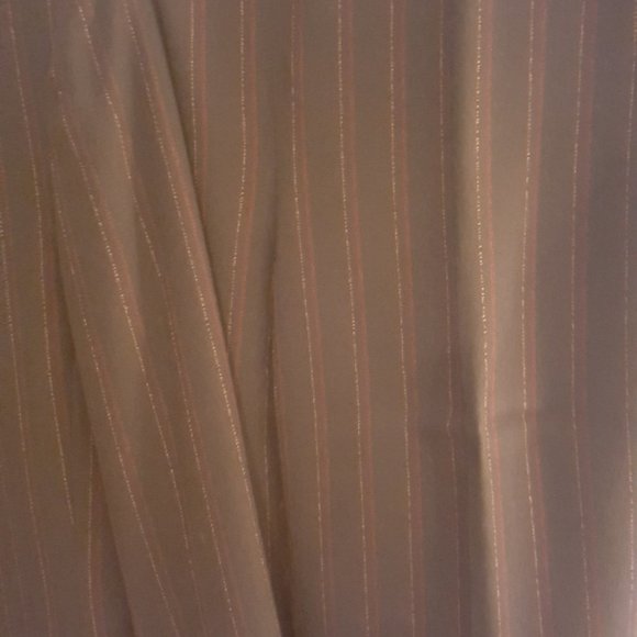 Woman's Suit - Picture 2 of 3